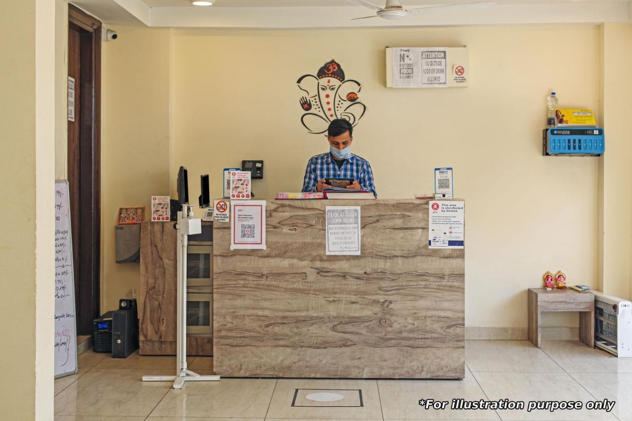 Oyo Flagship 81055 Hotel Barsana Phaphamau Exterior photo